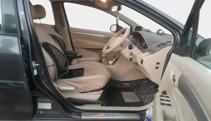 2013 Maruti Ertiga VXI, Petrol, Manual, 1,43,958 km, interior