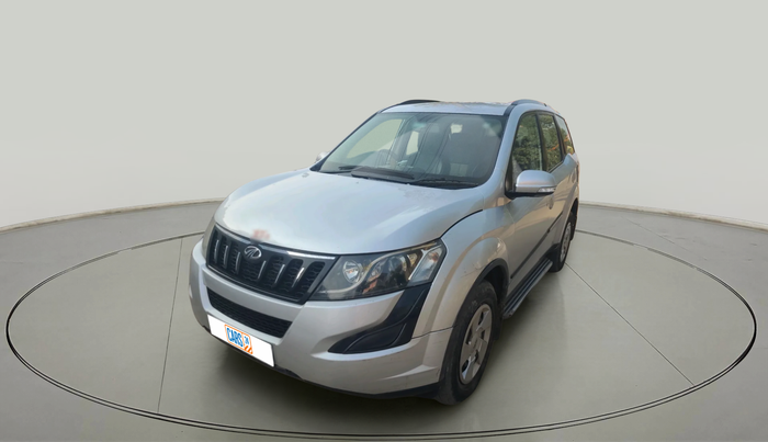 2015 Mahindra XUV500 W6, Diesel, Manual, 1,32,924 km, exterior