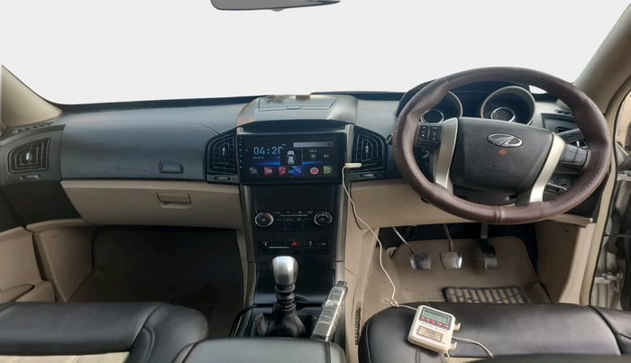 2015 Mahindra XUV500 W6, Diesel, Manual, 1,32,924 km, interior