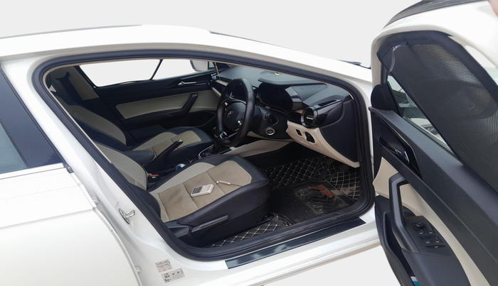 2022 Skoda SLAVIA STYLE 1.0L TSI MT, Petrol, Manual, 25,146 km, interior