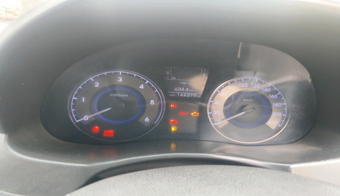 2013 Hyundai Verna FLUIDIC 1.6 CRDI SX, Diesel, Manual, 1,44,379 km, interior