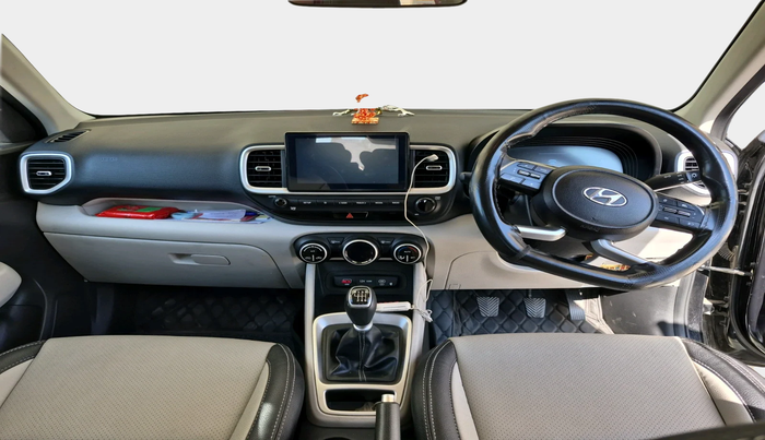 2023 Hyundai VENUE SX 1.5 CRDI, Diesel, Manual, 31,172 km, interior