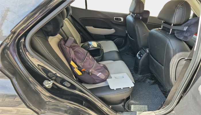 2023 Hyundai VENUE SX 1.5 CRDI, Diesel, Manual, 31,172 km, interior