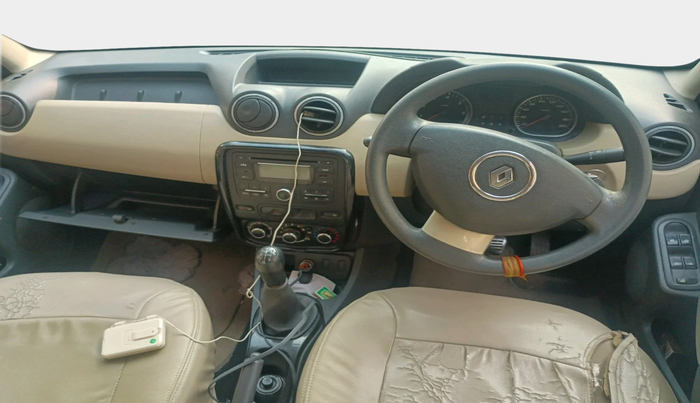 2013 Renault Duster 85 PS RXE DIESEL, Diesel, Manual, 2,15,965 km, interior