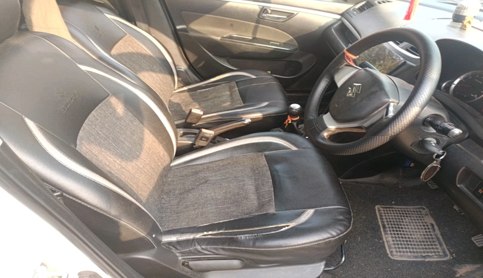 2015 Maruti Swift VXI, Petrol, Manual, 1,04,668 km, interior
