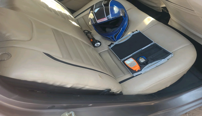 2013 Hyundai Eon ERA + LPG, Petrol, Manual, 1,41,416 km, interior