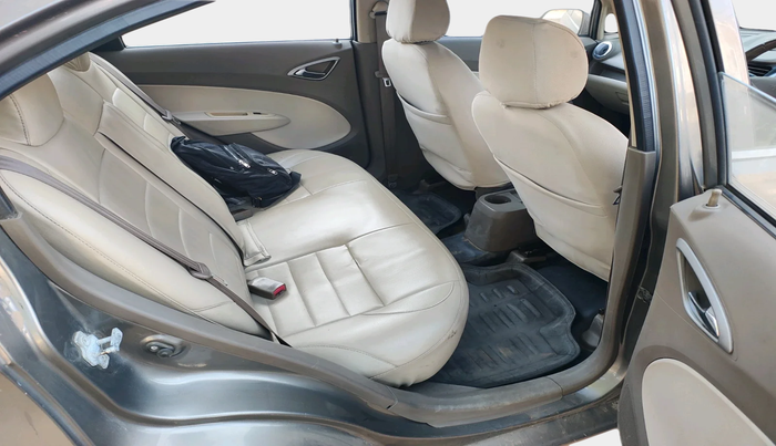 2014 Chevrolet Sail 1.3 LS ABS, Diesel, Manual, 1,05,971 km, interior