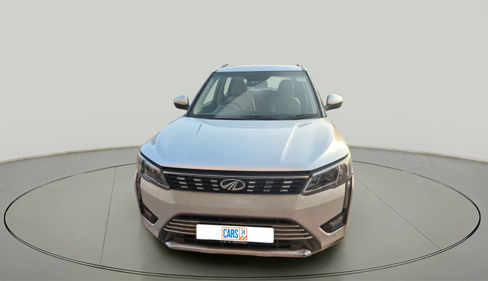 2020 Mahindra XUV300 W8 (O) 1.5 DIESEL, Diesel, Manual, 99,016 km, exterior