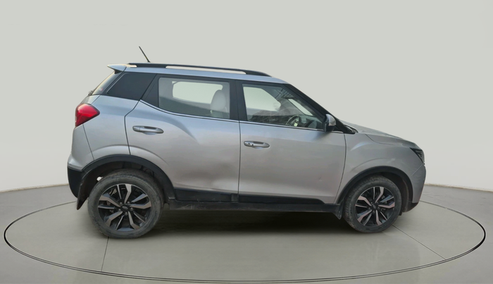 2020 Mahindra XUV300 W8 (O) 1.5 DIESEL, Diesel, Manual, 99,016 km, exterior