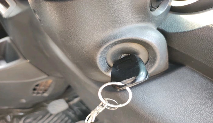 2016 Renault Kwid RXE, Petrol, Manual, 35,568 km, interior