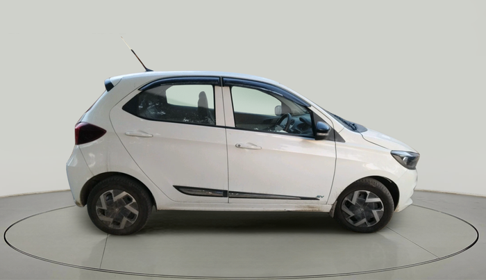 2025 Tata TIAGO EV XT MEDIUM RANGE, Electric, Automatic, 10,753 km, exterior