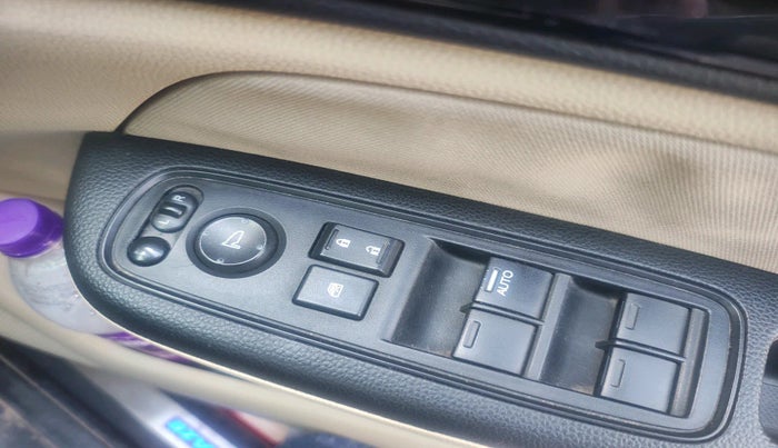 2018 Honda Amaze 1.2L I-VTEC VX, Petrol, Manual, 46,902 km, interior