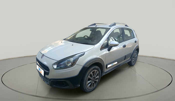 2015 Fiat Avventura DYNAMIC MULTIJET 1.3, Diesel, Manual, 1,42,179 km, exterior