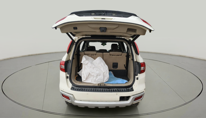2016 Ford Endeavour TREND 2.2 4X2 AT, Diesel, Automatic, 1,50,161 km, exterior