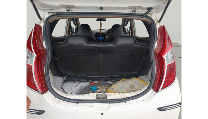 2016 Hyundai Eon ERA +, Petrol, Manual, 1,24,451 km, exterior