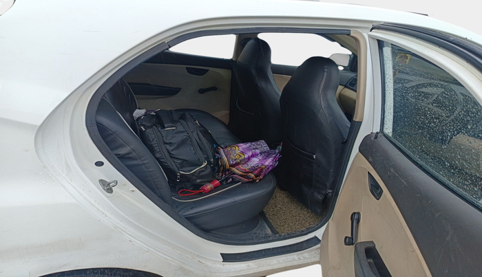 2016 Hyundai Eon ERA +, Petrol, Manual, 1,24,451 km, interior