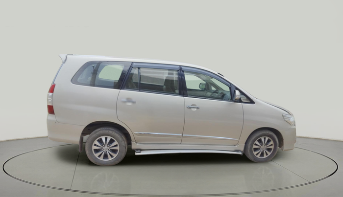 2015 Toyota Innova 2.5 VX 7 STR, Diesel, Manual, 79,798 km, exterior