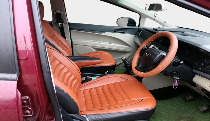 2018 Mahindra MARAZZO M2 8 STR, Diesel, Manual, 67,226 km, interior