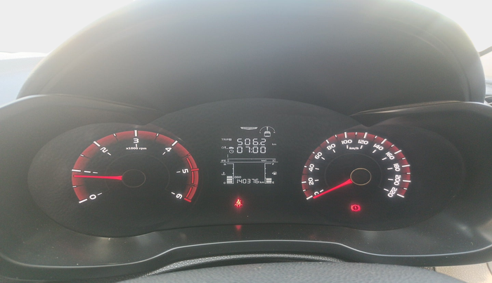 2021 Mahindra XUV300 W4 1.5 DIESEL, Diesel, Manual, 1,40,376 km, interior