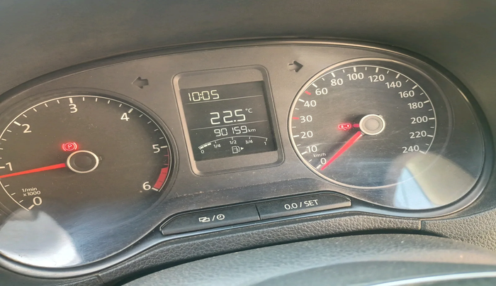 2014 Volkswagen Polo HIGHLINE1.5L, Diesel, Manual, 90,159 km, interior