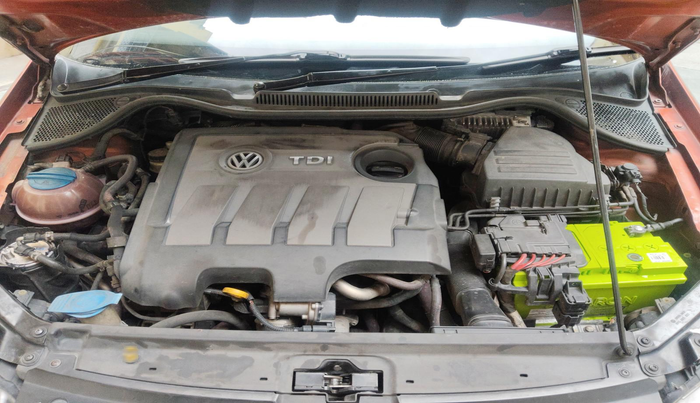 2015 Volkswagen Polo HIGHLINE1.5L, Diesel, Manual, 1,32,313 km, exterior