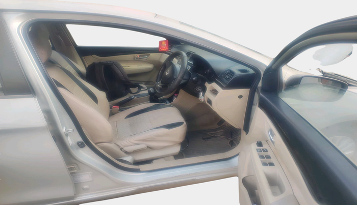 2016 Maruti Ciaz VDI SHVS, Diesel, Manual, 81,544 km, interior