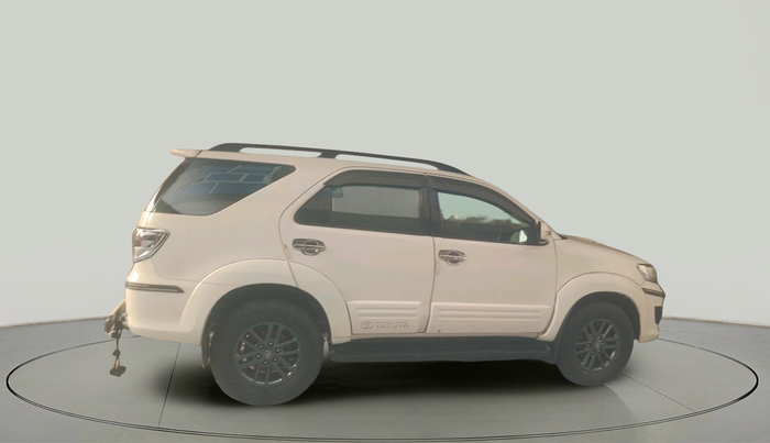 2011 Toyota Fortuner 3.0 4X4 MT, Diesel, Manual, 1,25,492 km, exterior