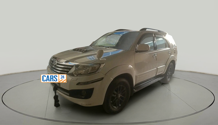 2011 Toyota Fortuner 3.0 4X4 MT, Diesel, Manual, 1,25,492 km, exterior