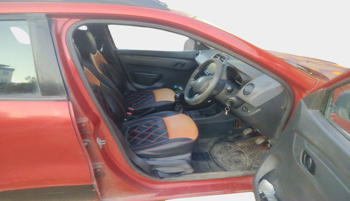 2016 Renault Kwid RXT 0.8, Petrol, Manual, 68,061 km, interior
