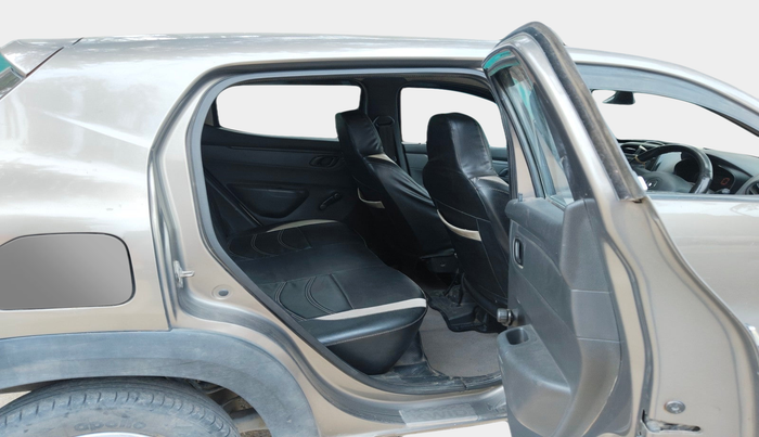 2016 Renault Kwid RXT 0.8, Petrol, Manual, 60,740 km, interior