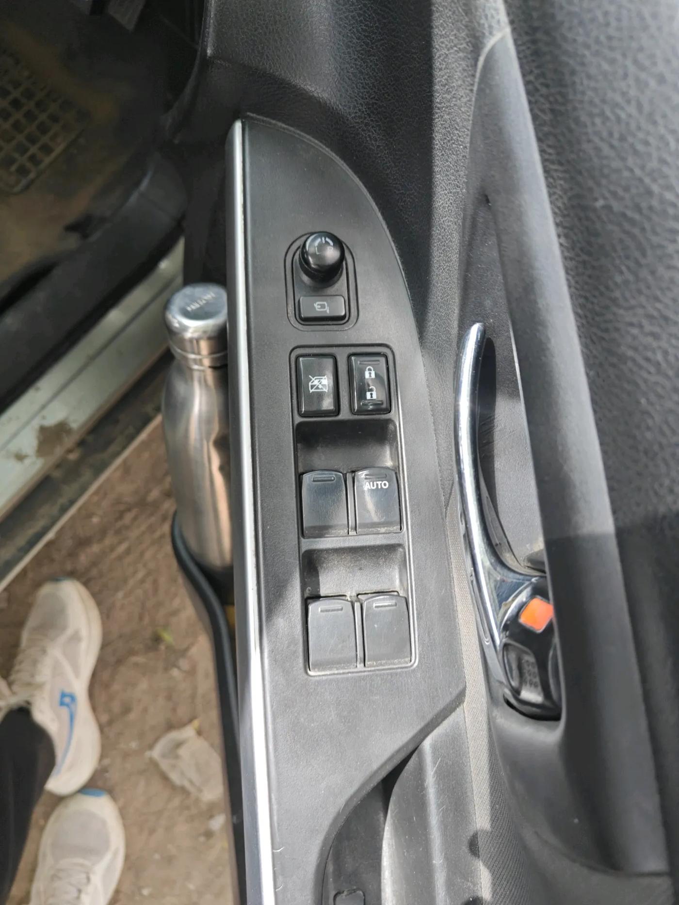 2018 Maruti S Cross ZETA 1.3, Diesel, Manual, 1,57,000 km, interior