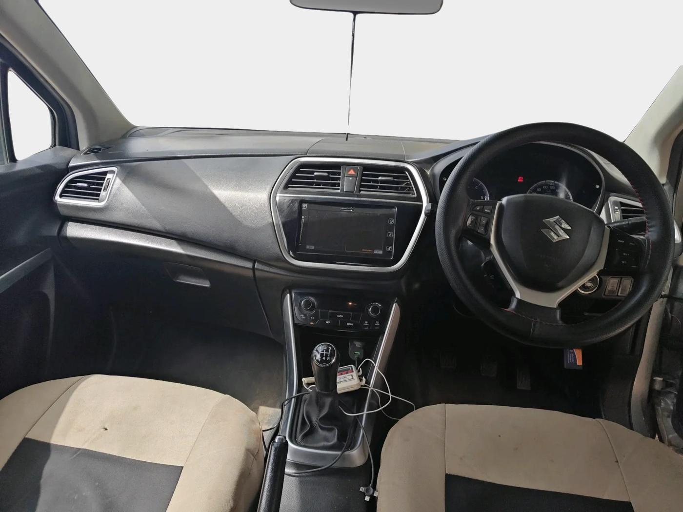 2018 Maruti S Cross ZETA 1.3, Diesel, Manual, 1,57,000 km, interior