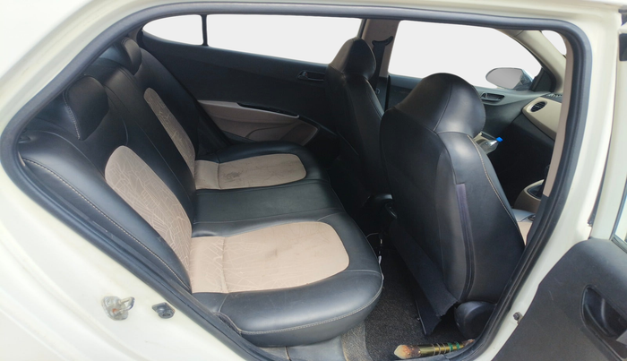 2013 Hyundai Grand i10 MAGNA 1.2 KAPPA VTVT, Petrol, Manual, 1,14,149 km, interior