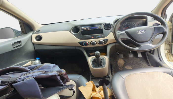 2013 Hyundai Grand i10 MAGNA 1.2 KAPPA VTVT, Petrol, Manual, 1,14,149 km, interior