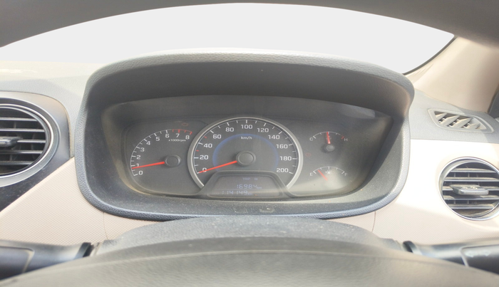 2013 Hyundai Grand i10 MAGNA 1.2 KAPPA VTVT, Petrol, Manual, 1,14,149 km, interior
