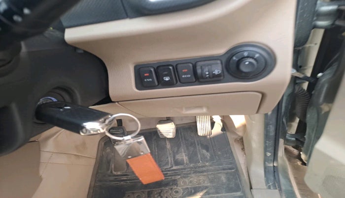 2024 Mahindra BOLERO NEO N 10, Diesel, Manual, 5,622 km, interior