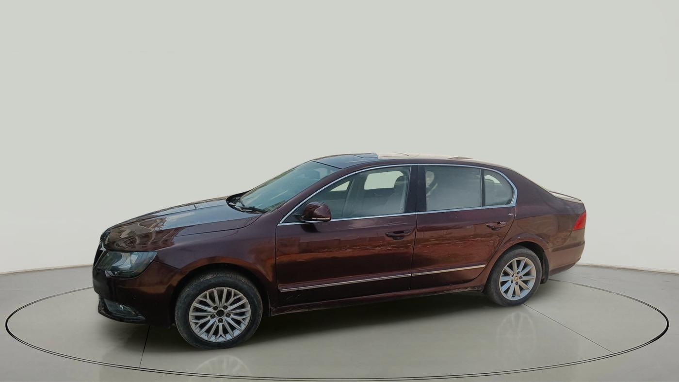2015 Skoda Superb ELEGANCE 2.0 TDI CR AT, Diesel, Automatic, 1,30,629 km, exterior