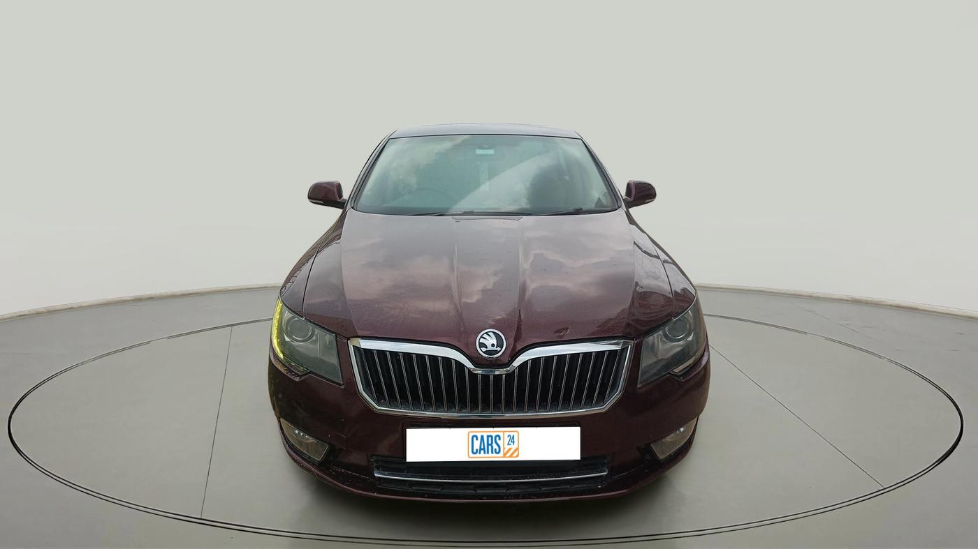 2015 Skoda Superb ELEGANCE 2.0 TDI CR AT, Diesel, Automatic, 1,30,629 km, exterior