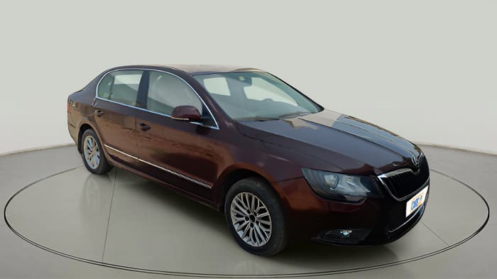 2015 Skoda Superb ELEGANCE 2.0 TDI CR AT, Diesel, Automatic, 1,30,629 km, exterior