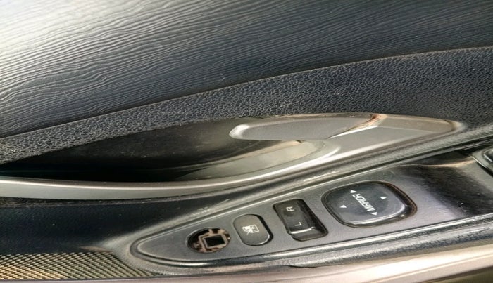 2016 Mahindra XUV500 W10 AT, Diesel, Automatic, 2,30,092 km, interior