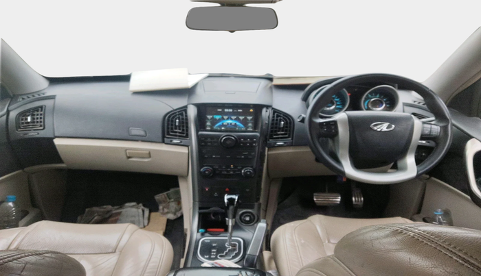 2016 Mahindra XUV500 W10 AT, Diesel, Automatic, 2,30,092 km, interior