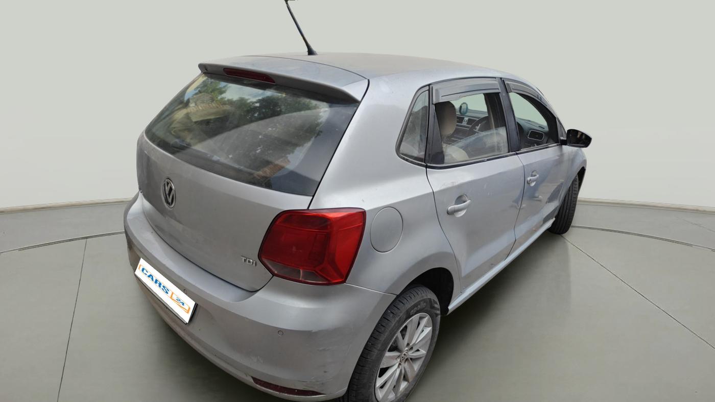 2016 Volkswagen Polo HIGHLINE1.5L, Diesel, Manual, 1,12,376 km, exterior