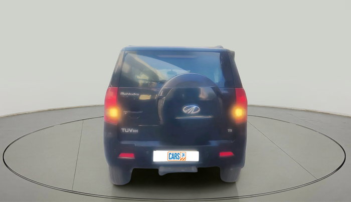 2018 Mahindra TUV300 T8, Diesel, Manual, 37,198 km, exterior