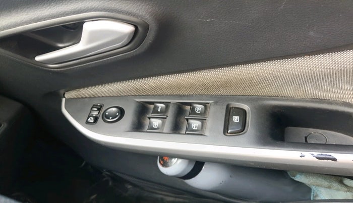 2024 Nissan MAGNITE XL, Petrol, Manual, 21,229 km, interior