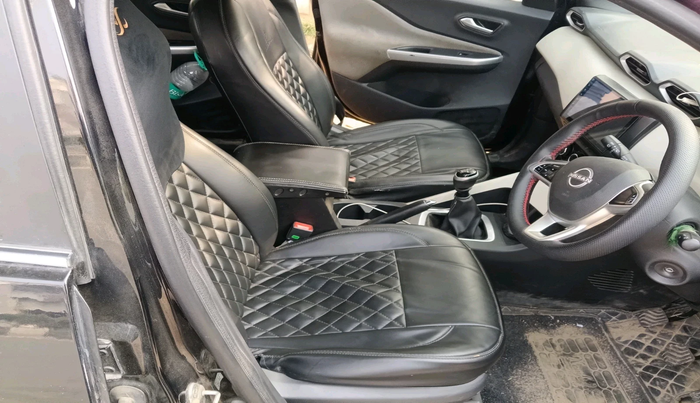 2024 Nissan MAGNITE XL, Petrol, Manual, 21,229 km, interior