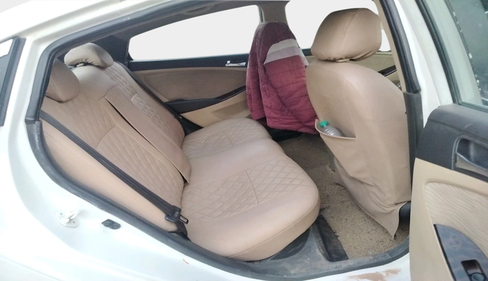 2014 Hyundai Verna FLUIDIC 1.6 CRDI SX, Diesel, Manual, 1,01,389 km, interior