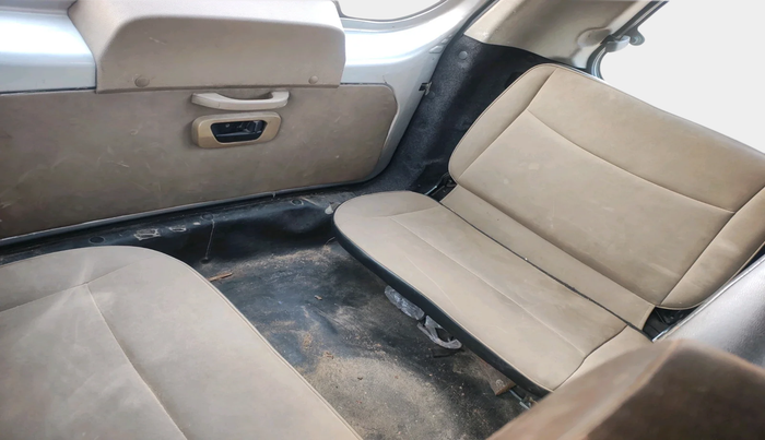 2018 Mahindra TUV 300 PLUS P8, Diesel, Manual, 77,220 km, interior