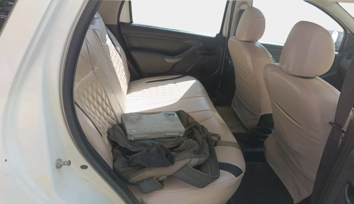 2015 Renault Duster 85 PS RXE DIESEL, Diesel, Manual, 1,95,896 km, interior