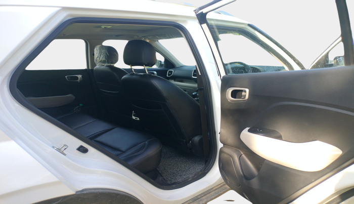 2024 Hyundai VENUE SX 1.2 PETROL, Petrol, Manual, 24,072 km, interior