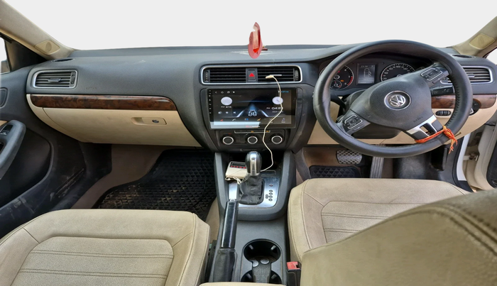 2011 Volkswagen Jetta HIGHLINE TDI AT, Diesel, Automatic, 1,14,754 km, interior